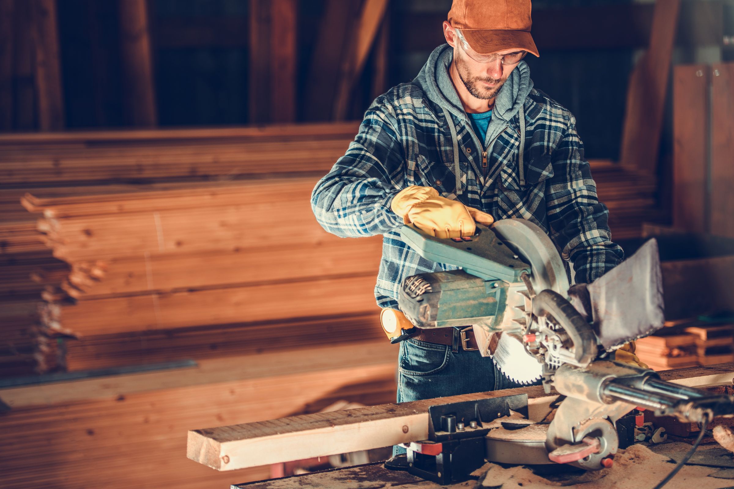 Searching for High-Quality Wood Siding Contractors? Here’s What to Do